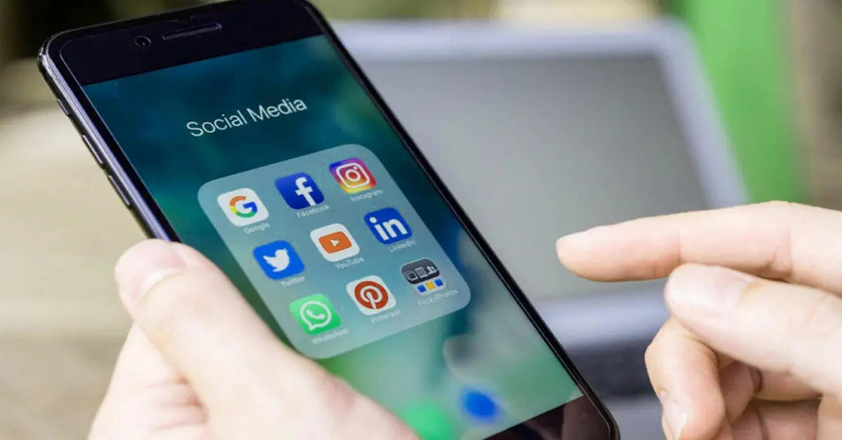 France Social Media Ban Under-15s: Following Australia 2026